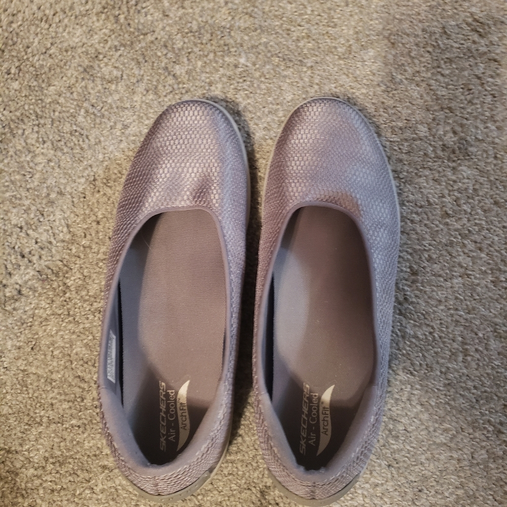 Sketchers Shoes